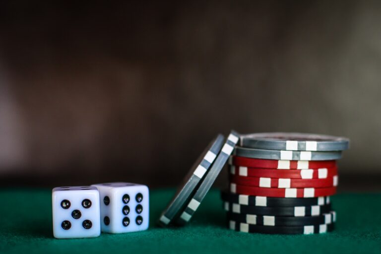 Maximize Your Wins: Your Ultimate Guide to Getting the Best Casino Bonuses While Playing Poker Online